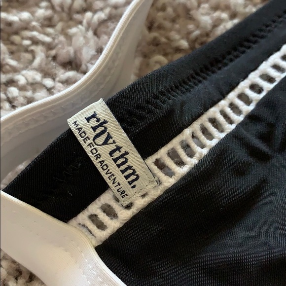 Rhythm bikini top - Picture 2 of 3